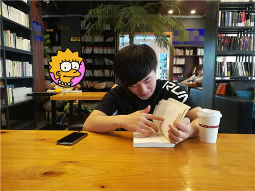 奔驰的创业故事_奔驰创业故事心得体会_奔驰创业故事简介