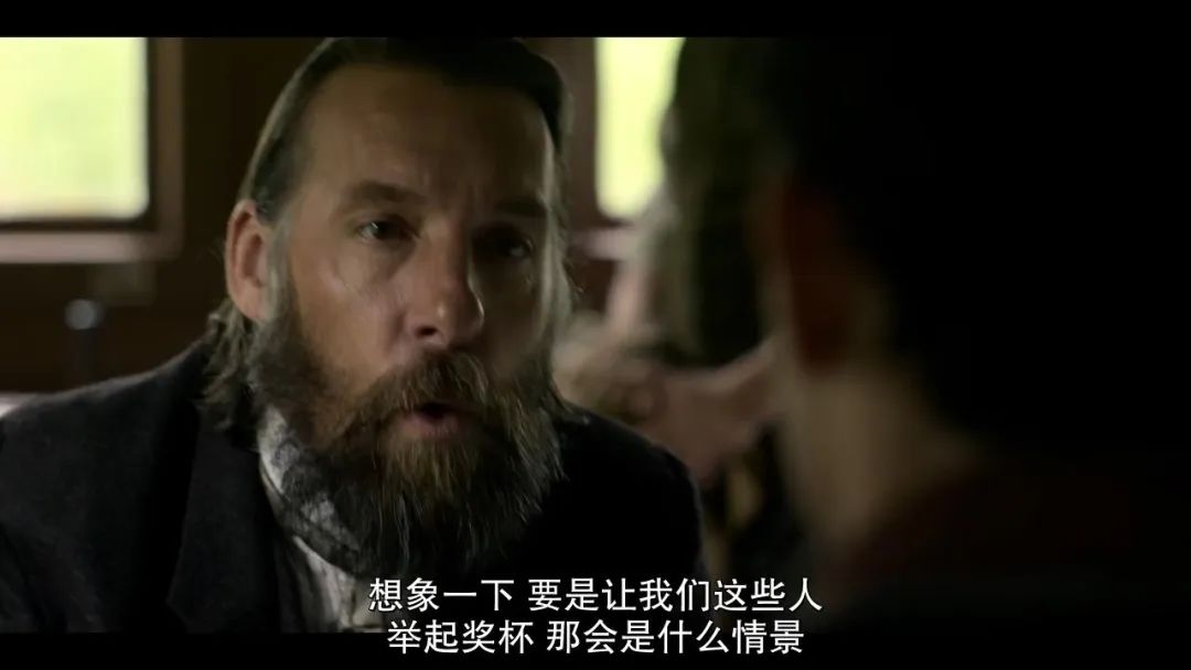 业余足球比赛冠军捧杯_业余足球队奖杯奖项设置_足球捧杯视频