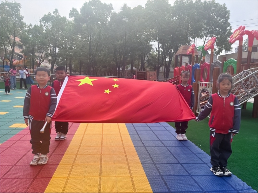 幼儿园中班拍篮球视频_幼儿园中班拍篮球技巧与方法_幼儿篮球中班拍球方案