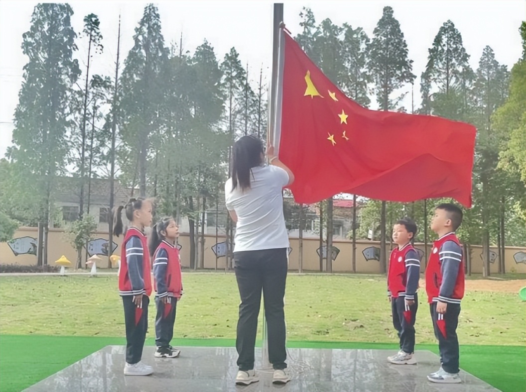 幼儿篮球中班拍球方案_幼儿园中班拍篮球视频_幼儿园中班拍篮球技巧与方法