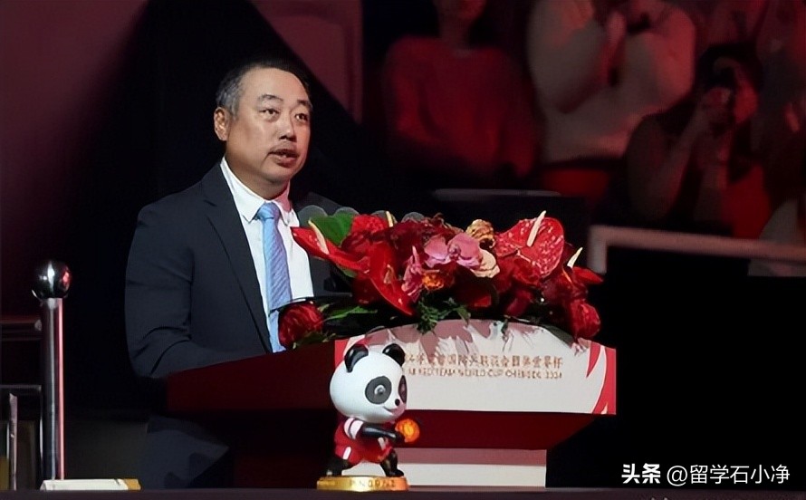 运动员宣誓稿子_运动员宣誓词格式_运动员宣誓
