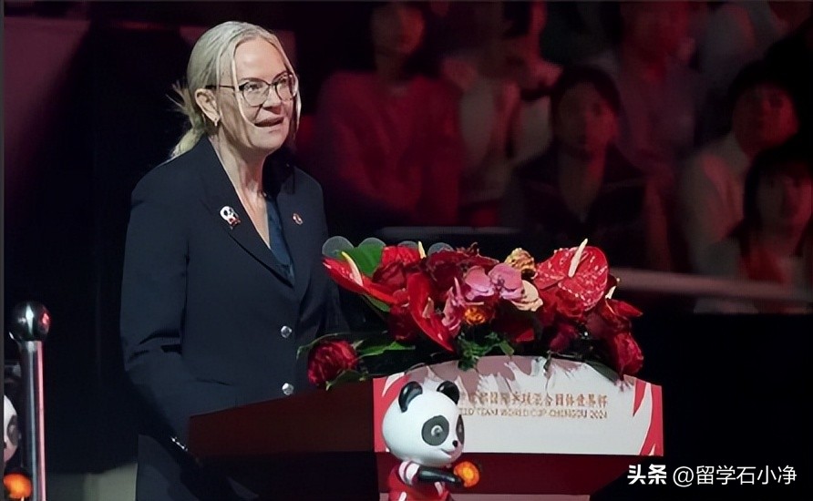 运动员宣誓稿子_运动员宣誓词格式_运动员宣誓