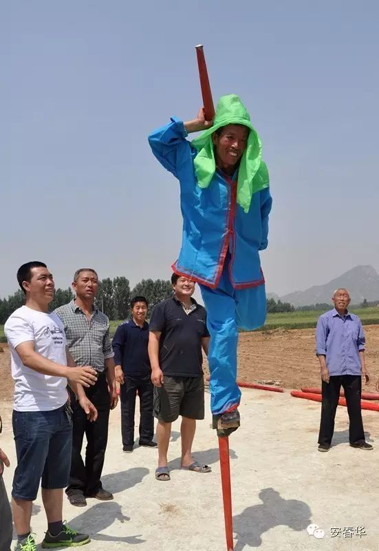 踩踩踩中学生体操_踩踩踩中学生广播体操_中学体操运动视频锻炼