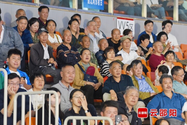 宜春市举重冠军_举重冠军宜昌_江西举重队