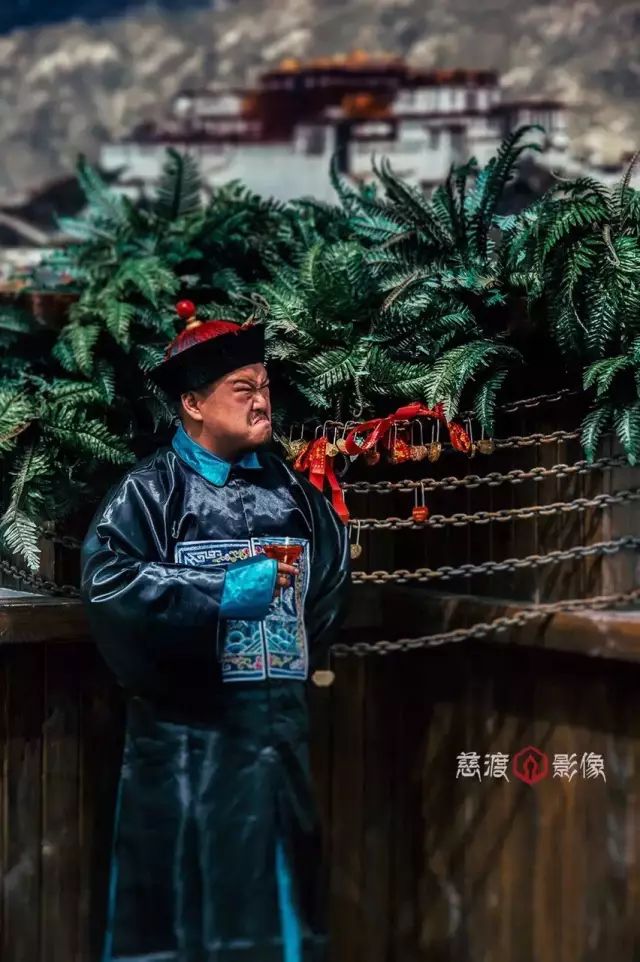 古堡婚纱照片_森林复古婚纱照_古堡森林婚纱照准备