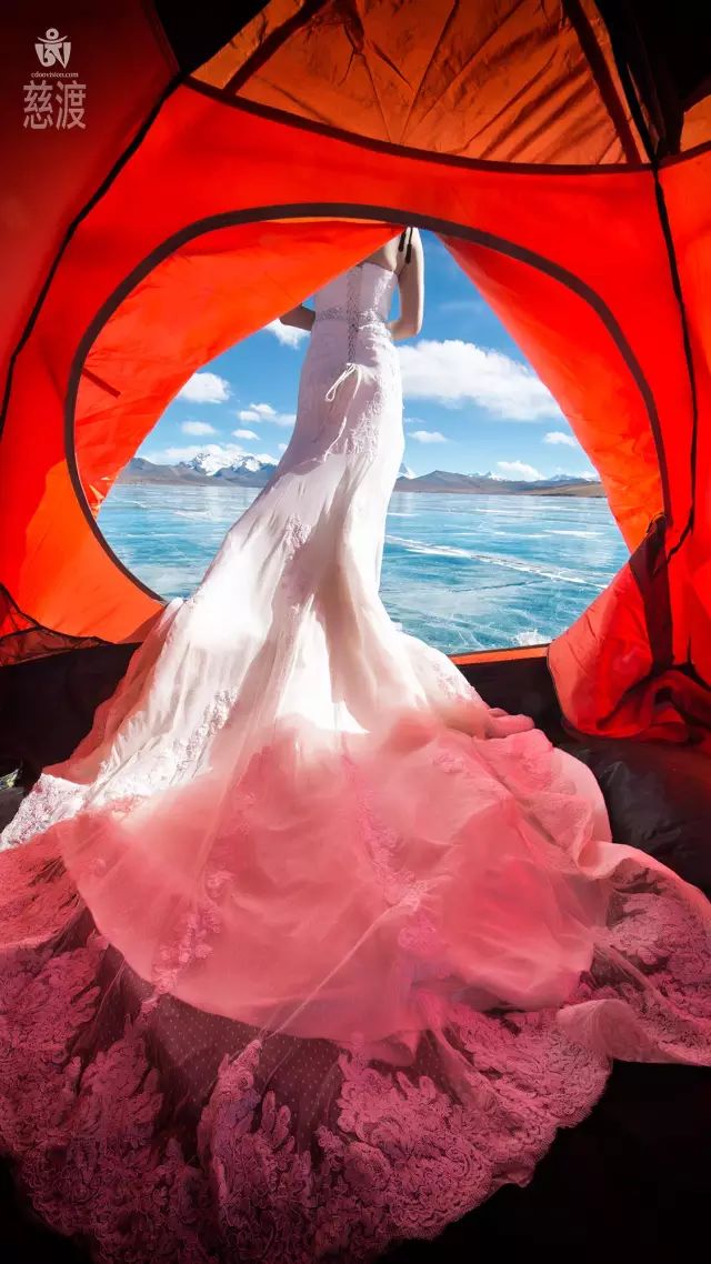古堡森林婚纱照准备_古堡婚纱照片_森林复古婚纱照