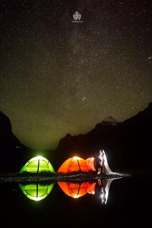 古堡森林婚纱照准备_森林复古婚纱照_古堡婚纱照片