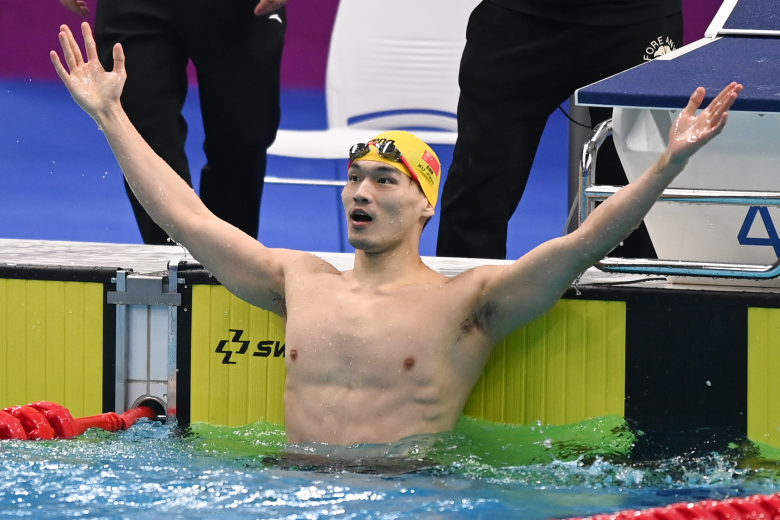 男子游泳100米等级冠军_男子游泳4×100米决赛_4×200米游泳世界纪录