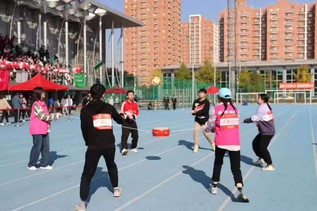 体操方队多少人_体操方阵解说词_大学生体操方阵是什么