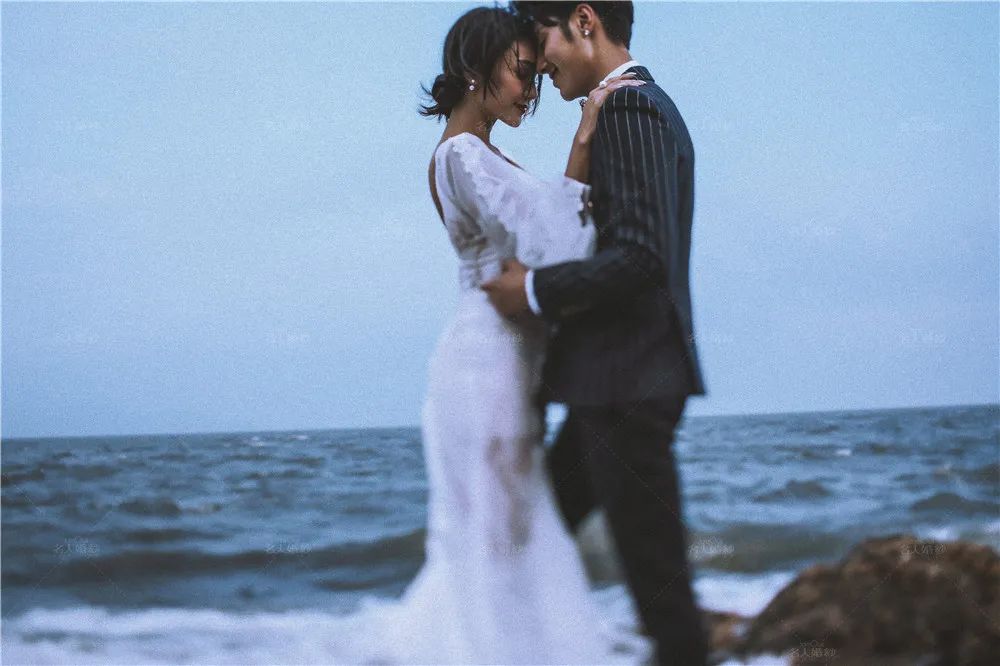 个性婚纱照拍摄_婚纱照拍个性普通人怎么拍_普通人个性婚纱照怎么拍
