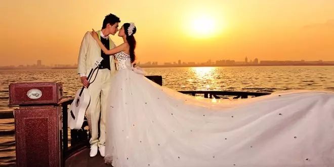 普通人个性婚纱照怎么拍_婚纱照拍个性普通人可以拍吗_个性婚纱照拍摄
