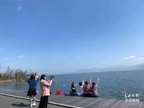 婚纱店家照拍沟通说说怎么写_拍婚纱照跟店家沟通怎么说_婚纱店家照拍沟通说明怎么写
