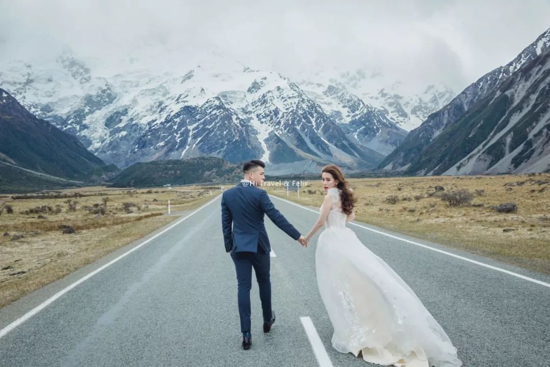 复古外景婚纱照山景_婚纱照复古风_婚纱外景地