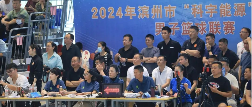 邹平tnt篮球俱乐部_邹平篮球赛冠军是谁啊_篮球赛冠军邹平是谁啊