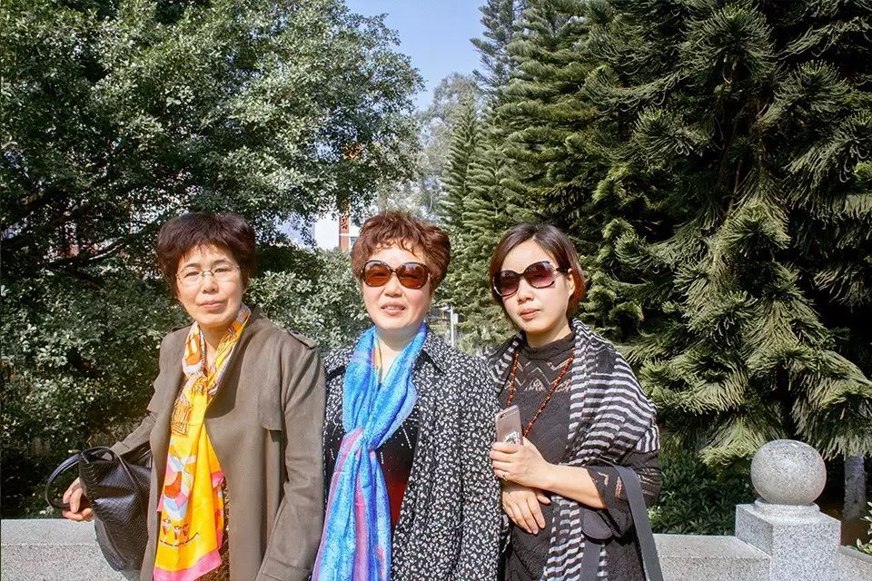 复古外景婚纱照山景_婚纱照复古风_婚纱照复古风格种类图片大全