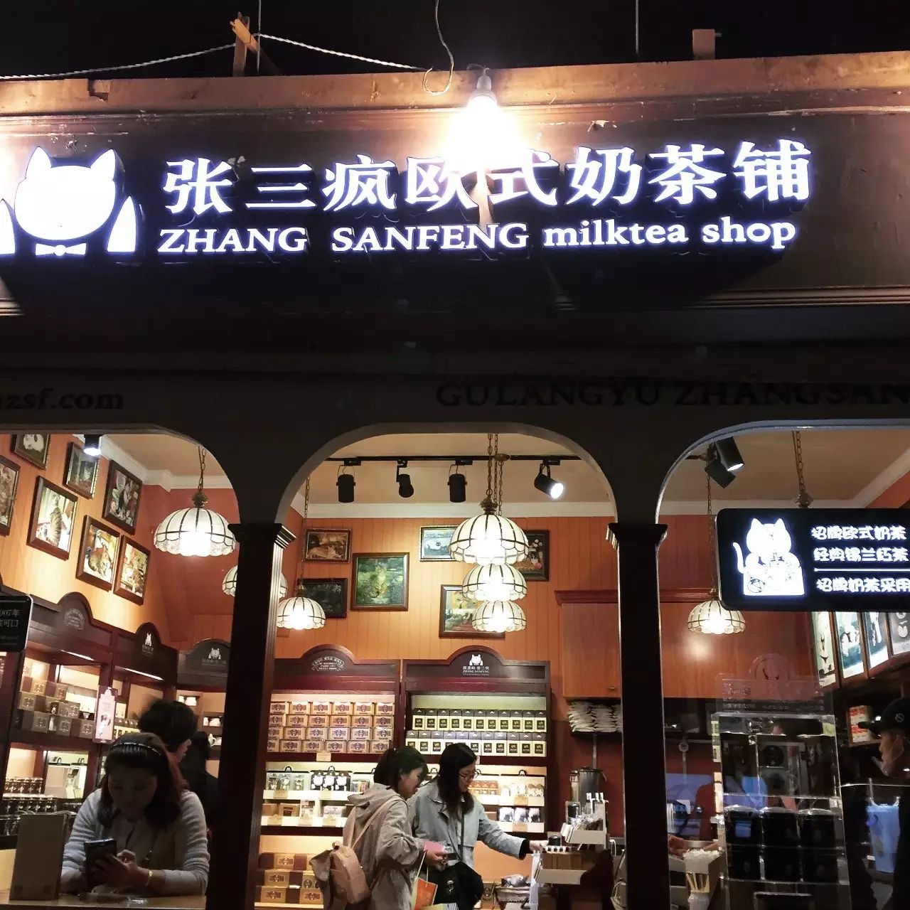 婚纱照复古风_复古外景婚纱照山景_婚纱照复古风格种类图片大全