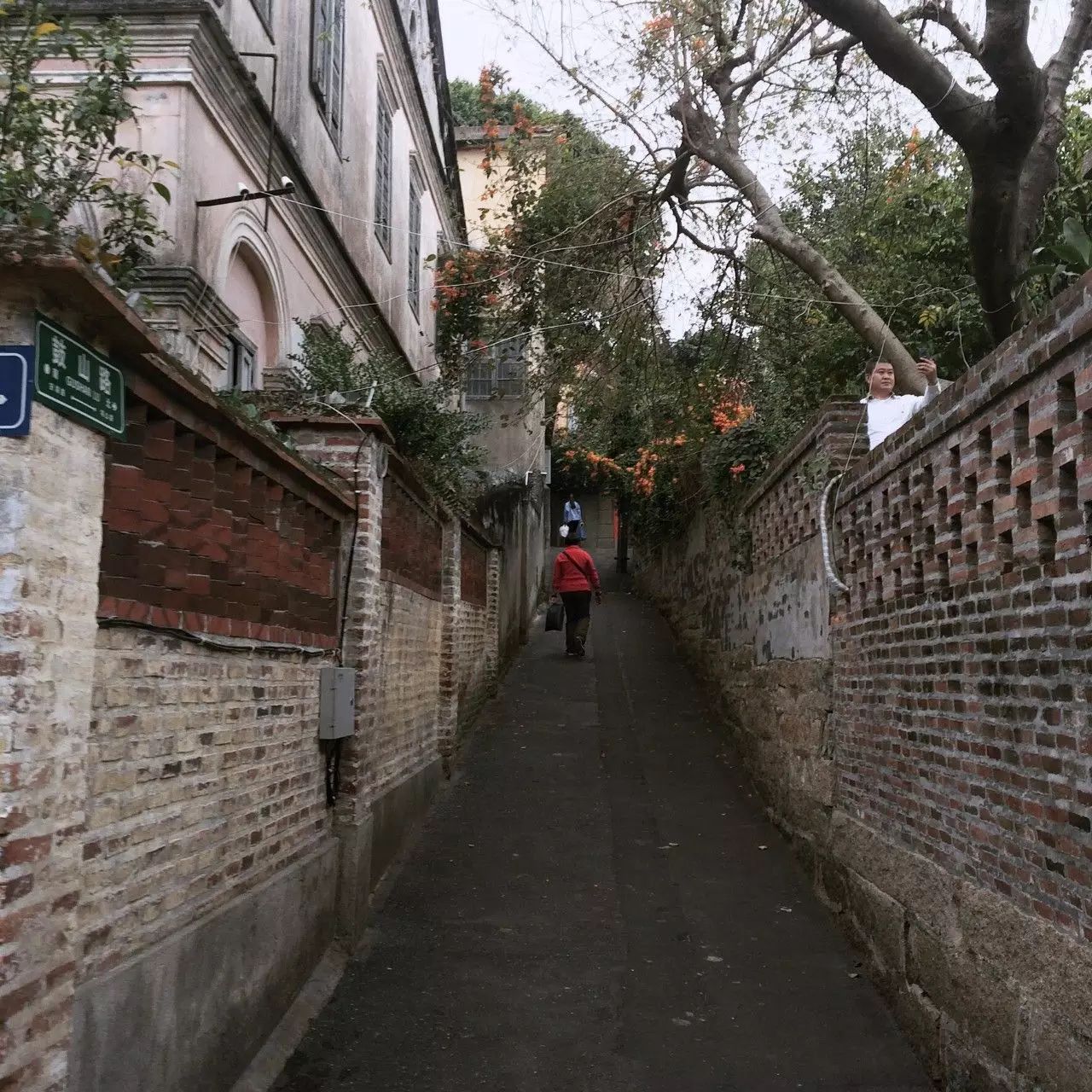 婚纱照复古风_婚纱照复古风格种类图片大全_复古外景婚纱照山景