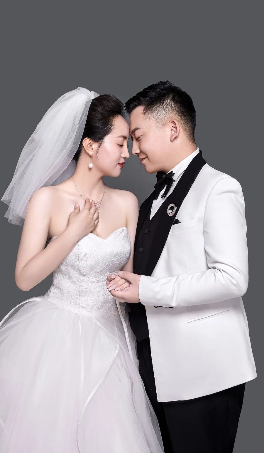 婚纱季节外景照拍什么好_婚纱季节外景照拍多久_婚纱照拍外景在什么季节