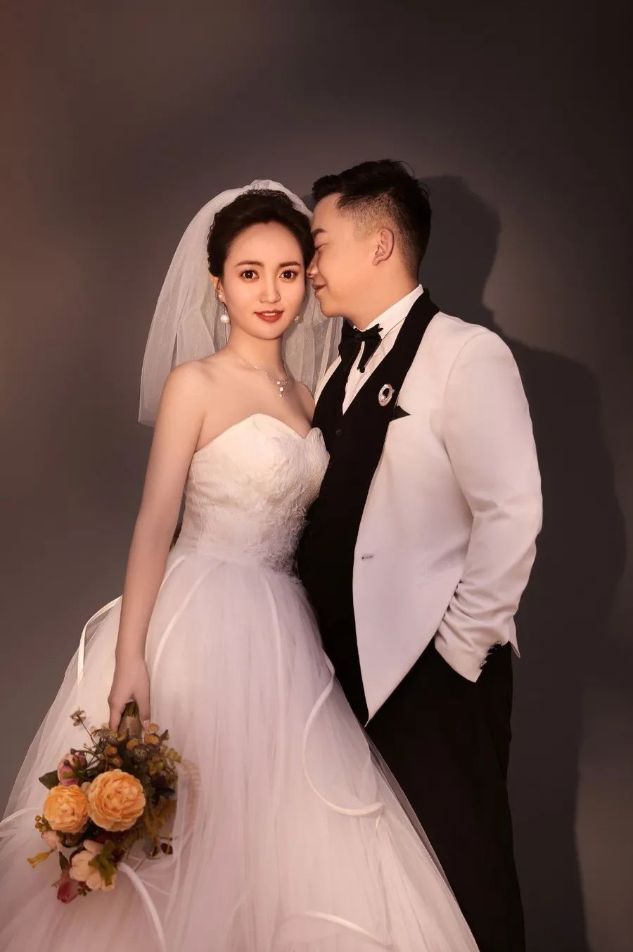 婚纱照拍外景在什么季节_婚纱季节外景照拍什么好_婚纱季节外景照拍多久
