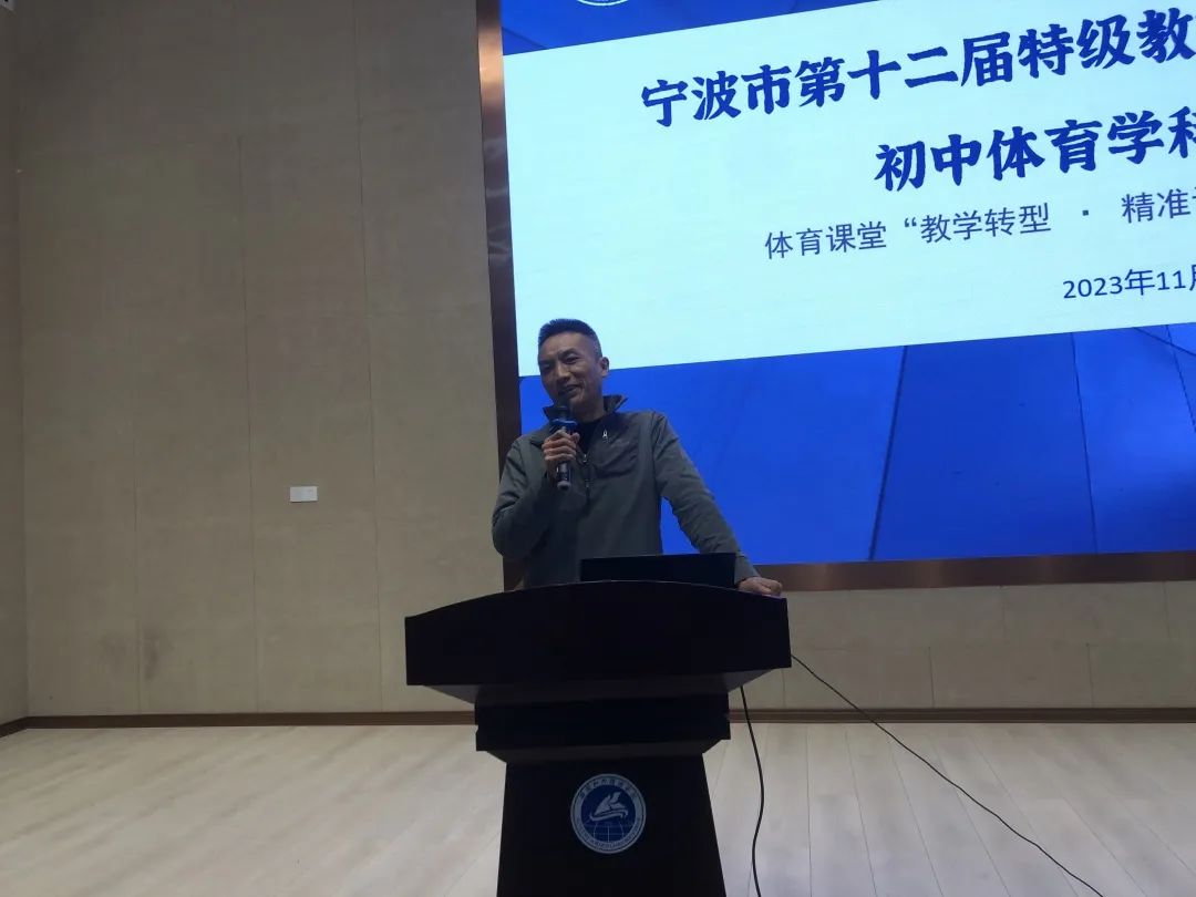 防守足球规则图片大全_足球防守_一对一足球防守规则图片