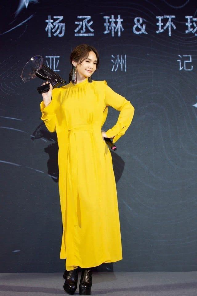 婚纱西装搭配图片大全_个性西装婚纱照街拍时尚_婚纱照西装怎么搭配
