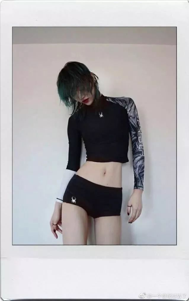 婚纱照西装女_个性西装婚纱照街拍时尚_婚纱西装
