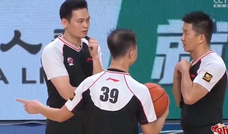 篮球全场罚钱规则_篮球全场罚球队员站位_篮球全场罚球怎么站位置
