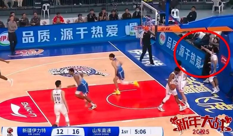 篮球全场罚钱规则_篮球全场罚球怎么站位置_篮球全场罚球队员站位
