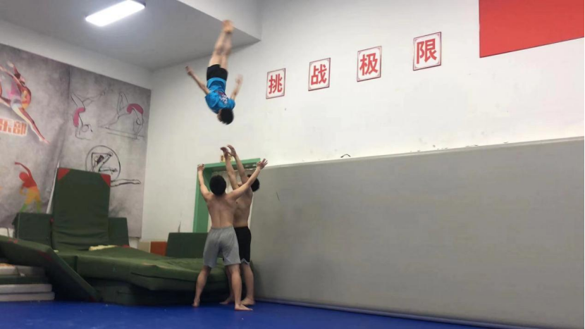 学篮球技巧的软件下载_篮球技巧教学app下载_篮球教程app下载