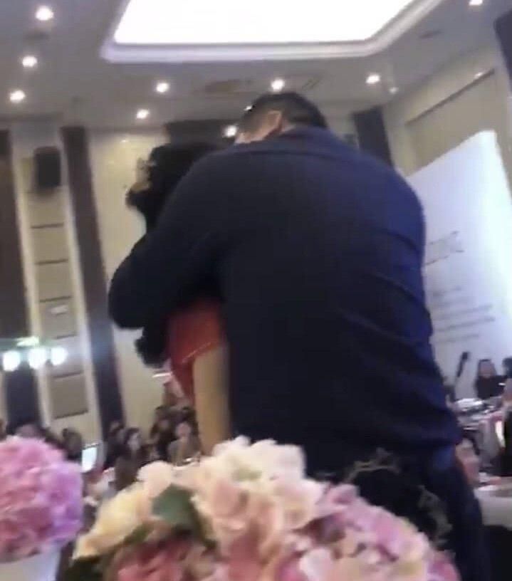 婚礼闹洞房习俗恶俗_结婚闹洞房咋玩_婚礼闹洞房规矩