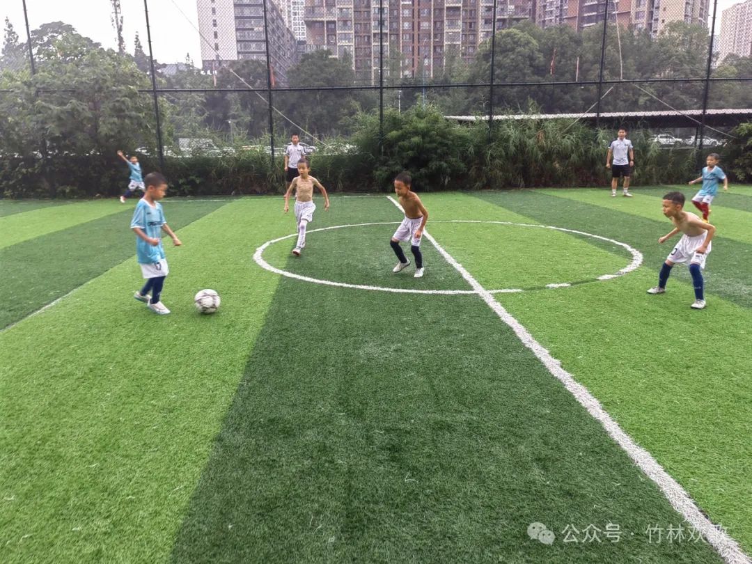 足球解说员詹俊我们是冠军_著名足球解说员詹俊_解说员足球冠军詹俊是哪里人