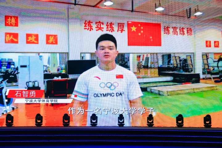 泰国举重运动员_泰国举重_泰国举重冠军有中国人吗
