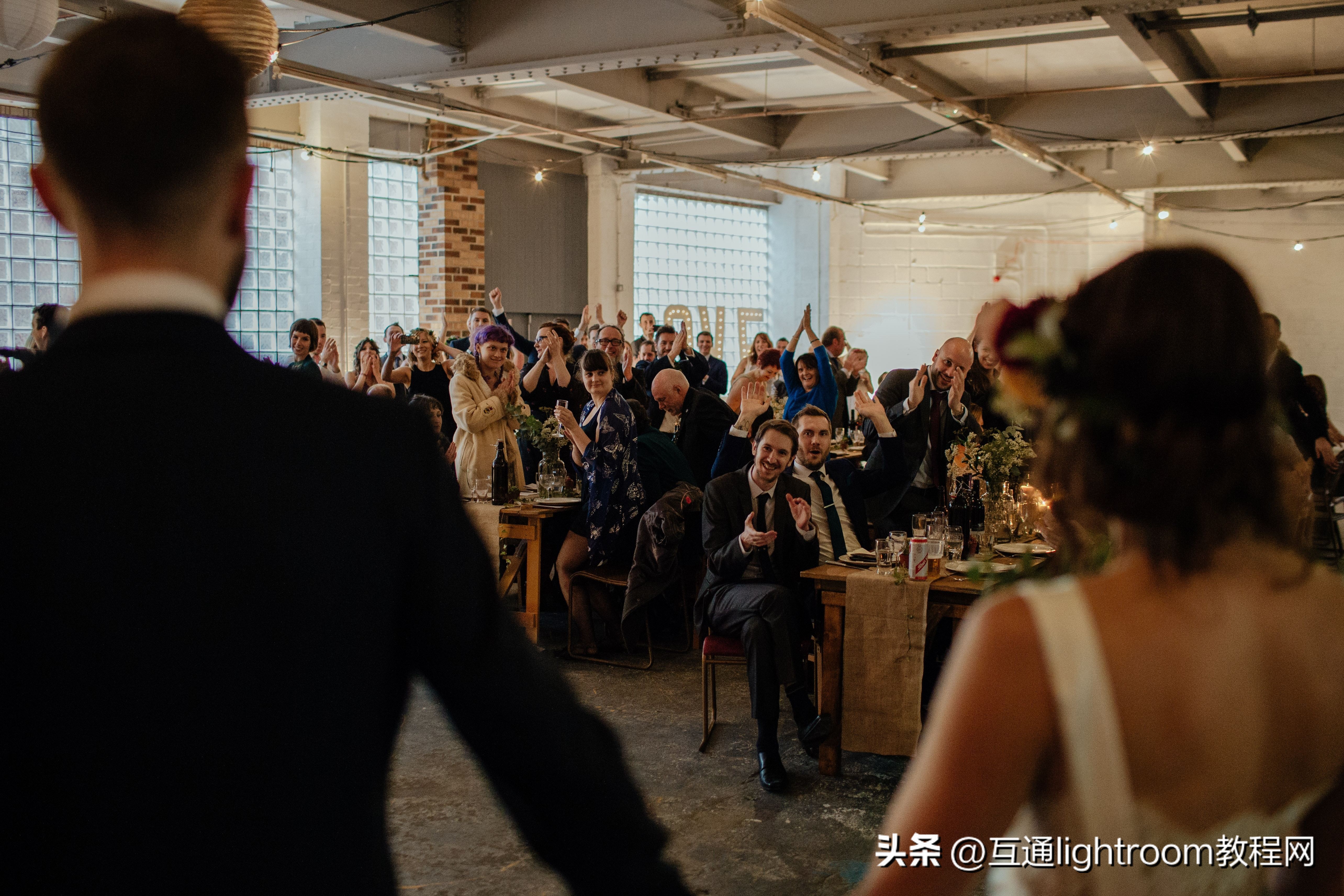 婚纱照一套拍多个场景好吗_婚纱照套版_拍婚纱照套系选择