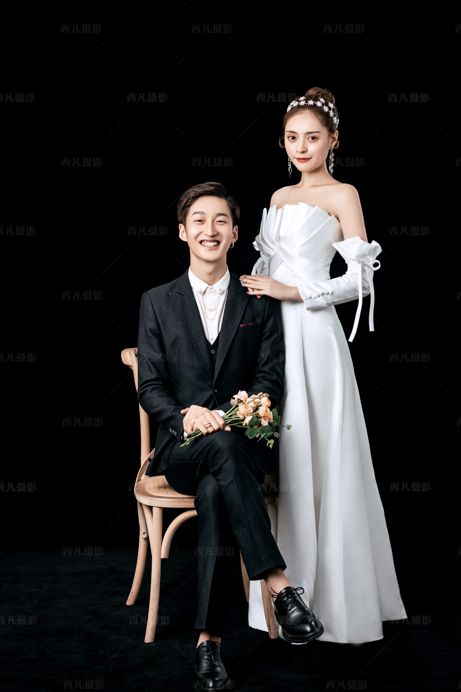 拍套婚纱照大概要多少钱_拍婚纱照选几套服装合适_婚纱照一套拍多个场景好吗