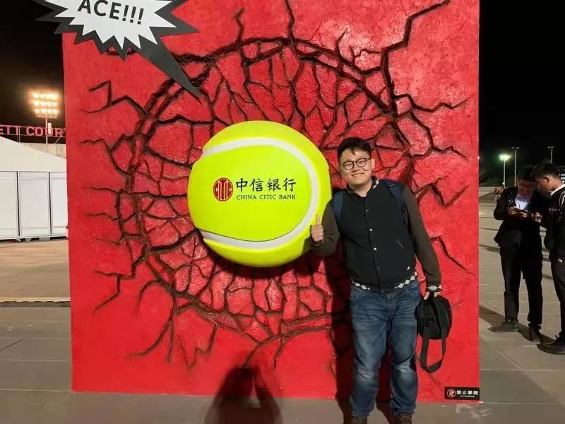 足球队获得冠军_足球赛获得冠军_没有冠军的足球队员是谁