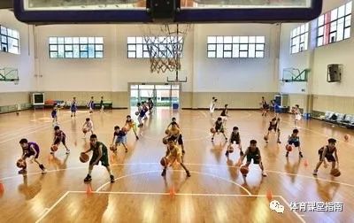 篮球运球规则_篮球组合运球规则_篮球运球规则组合有几种