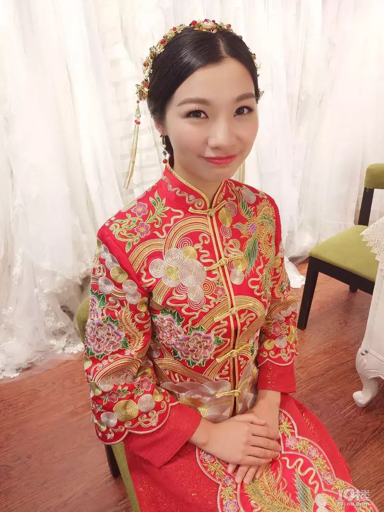婚纱与西装颜色搭配技巧_蓝色西装配婚纱_蓝色西装内景婚纱照