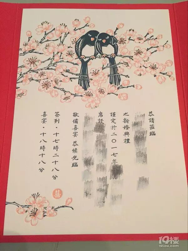 蓝色西装配婚纱_蓝色西装内景婚纱照_婚纱与西装颜色搭配技巧