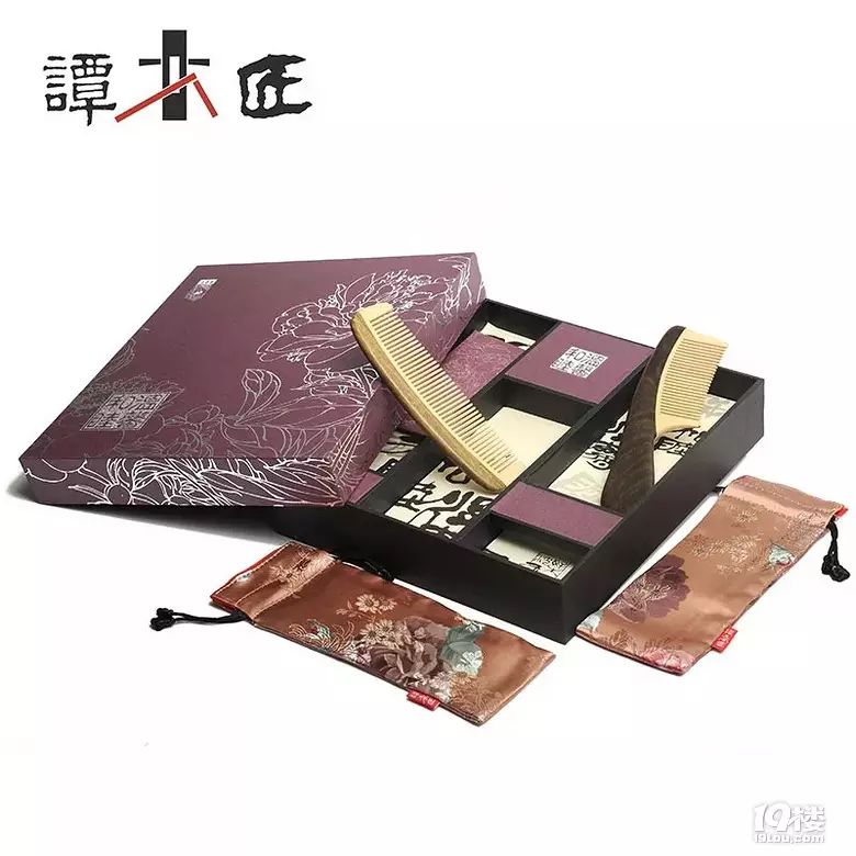 蓝色西装配婚纱_蓝色西装内景婚纱照_婚纱与西装颜色搭配技巧