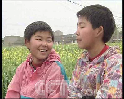 高中运动会女运动员_高中运动会女生_高中考运动员