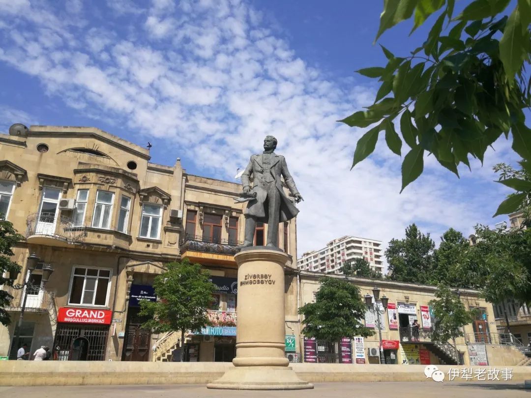 蓝色西装内景婚纱照 探索高加索：普希金与