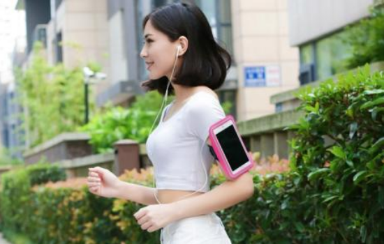 腰包运动品牌_运动腰包怎么_腰包运动裤品牌排行