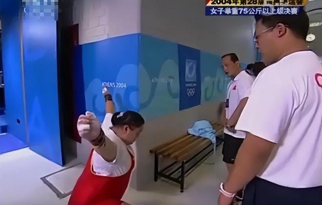 奥运举重比赛冠军_举重奥运冠军张国侠_奥运举重冠军男