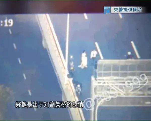 驾驶机动车在车道减少的路口_机动车在车道减少的路口_非机动车道婚纱照拍摄时间
