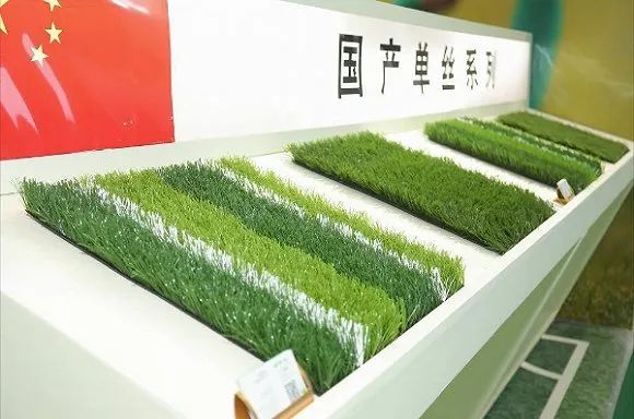 足球冠军杯图片_足球冠军头像_世界冠军足球图片