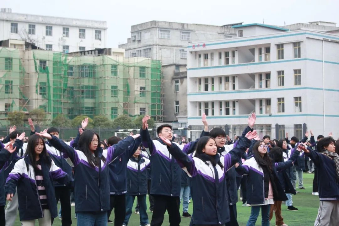 胜利高中利川运动会_利川胜利高级中学招学生多少_利川胜利高中占地面积