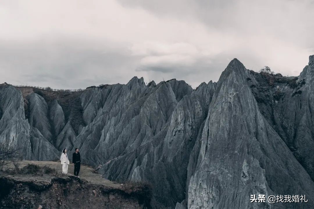 婚纱照准备鞋子_拍婚纱照鞋子穿什么好_拍婚纱照穿的鞋