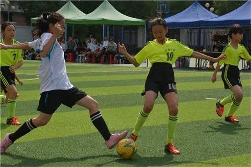 奥运会足球冠军算大赛冠军吗_龙湖中学足球_龙湖区女子足球冠军