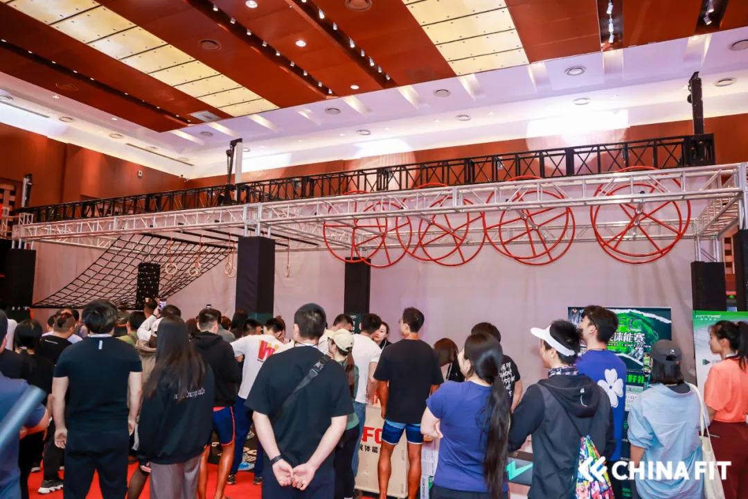 力健健身设备_力健牌健身器材_力建健身器材