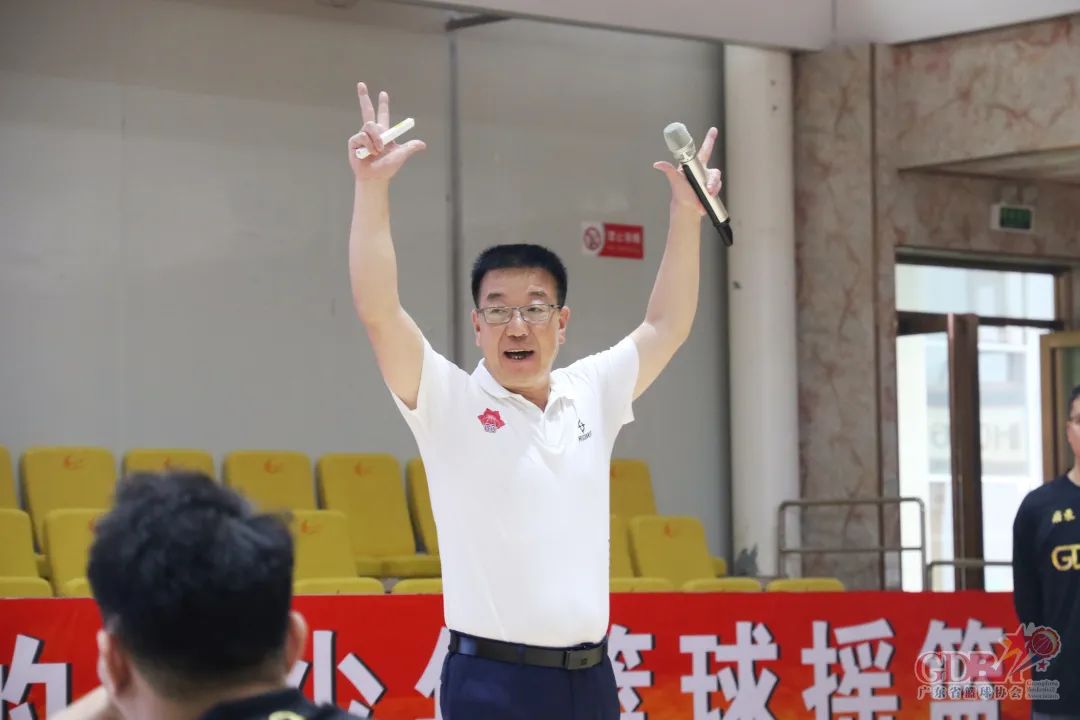 篮球手势0-20_篮球基本手势规则视频教学_篮球手势视频教程